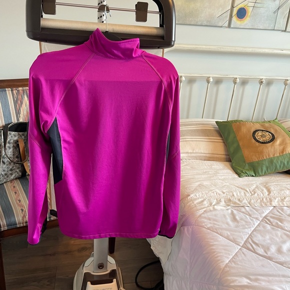 Adidas quarter zip active top - Picture 2 of 3